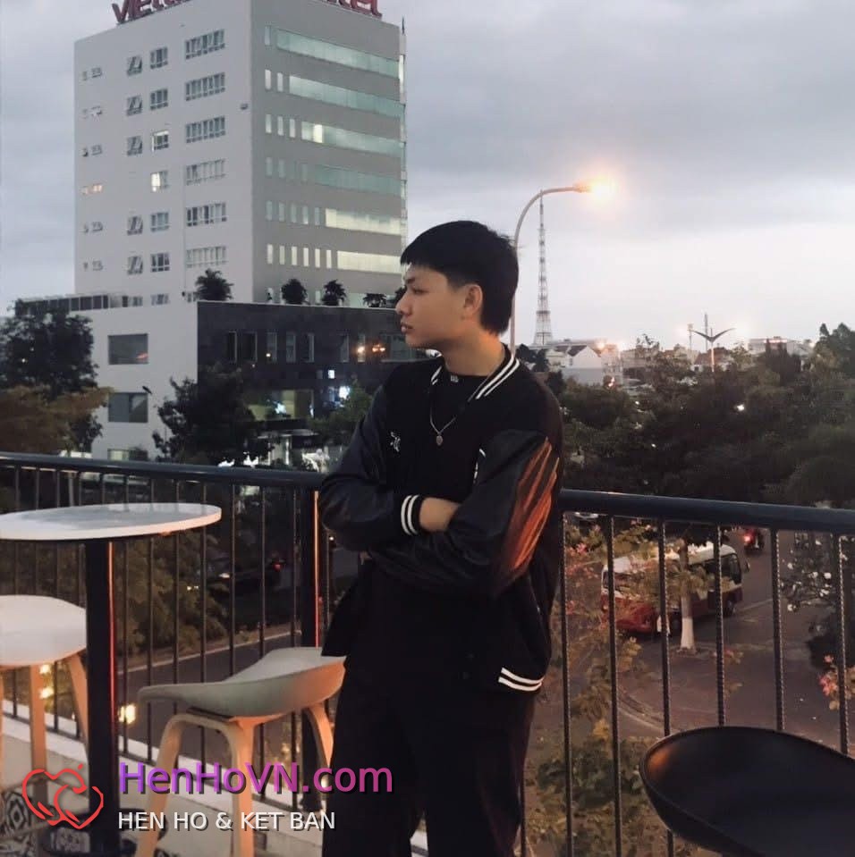 Ảnh đại diện của gia nghĩa, 19 tuổi tại Bình Thuận