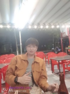 Hồ sơ hẹn hò của Trung còi tại Bình Định
