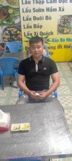 Hùng